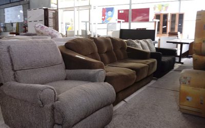 Por que comprar em um bazar de móveis usados?